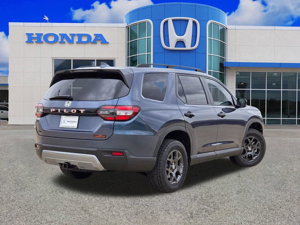 New 2026 Honda Pilot TrailSport image 3