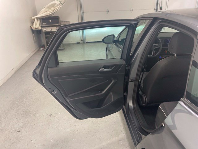 Used 2026 Volkswagen Jetta Sport FWD image 25