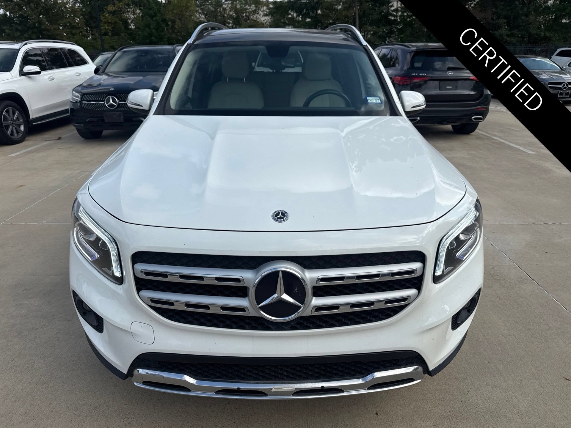 Used 2022 Mercedes-Benz GLB 250 image 2