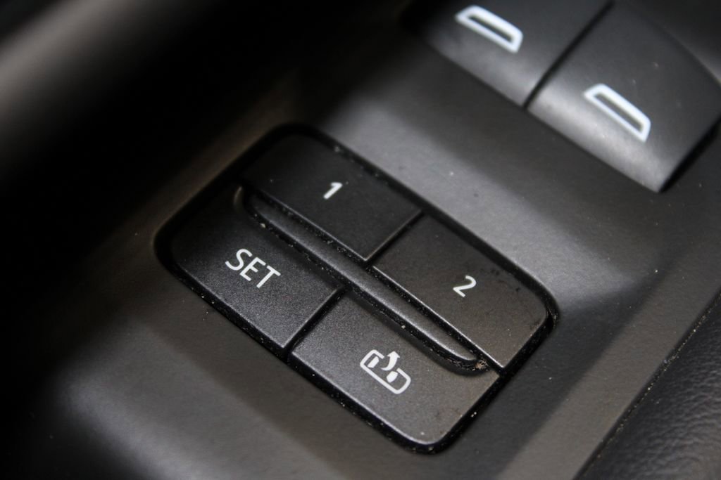 Used 2022 Chevrolet Tahoe RST w/ Luxury Package image 43