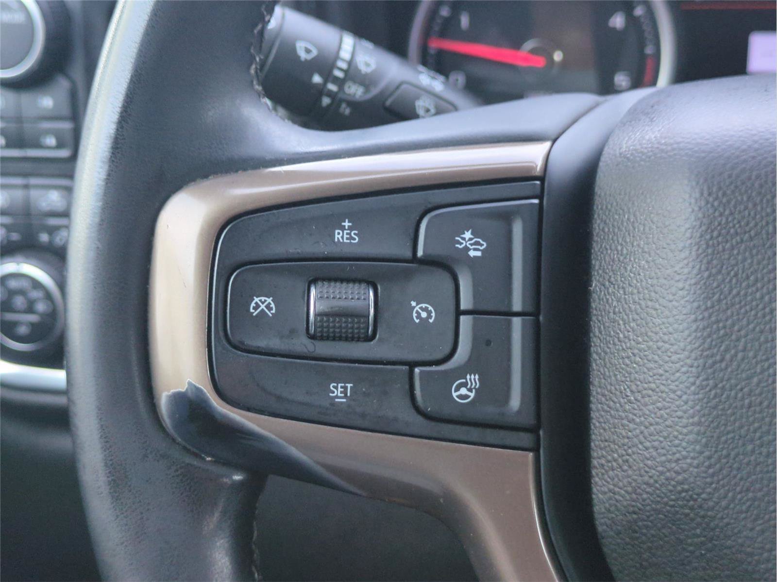 Used 2023 Chevrolet Silverado 2500 High Country w/ Safety Package II AWD/4WD image 17