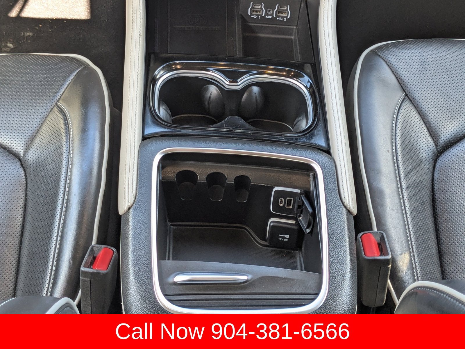Used 2024 Chrysler Pacifica Limited FWD image 18