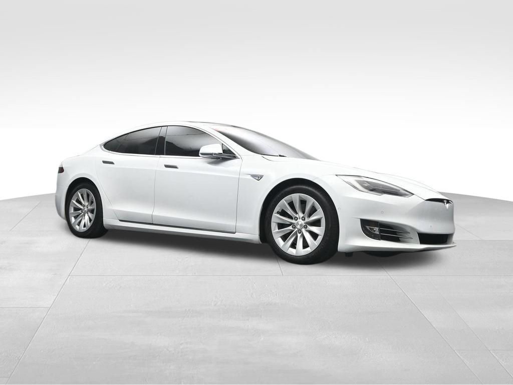 Used 2016 Tesla Model S 60D AWD/4WD image 28