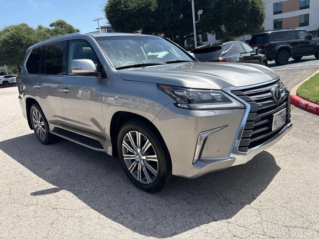 Used 2016 Lexus LX 570 4WD w/ Luxury Package image 7