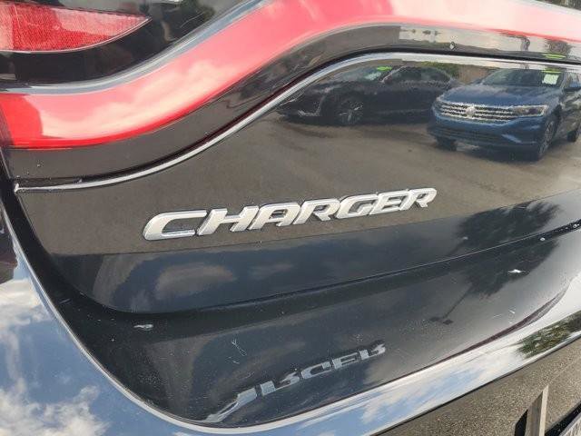 Used 2023 Dodge Charger SXT image 9