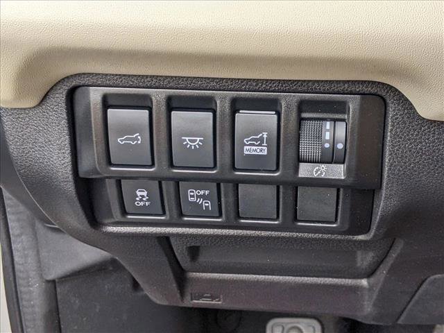 Used 2022 Subaru Ascent Touring image 18
