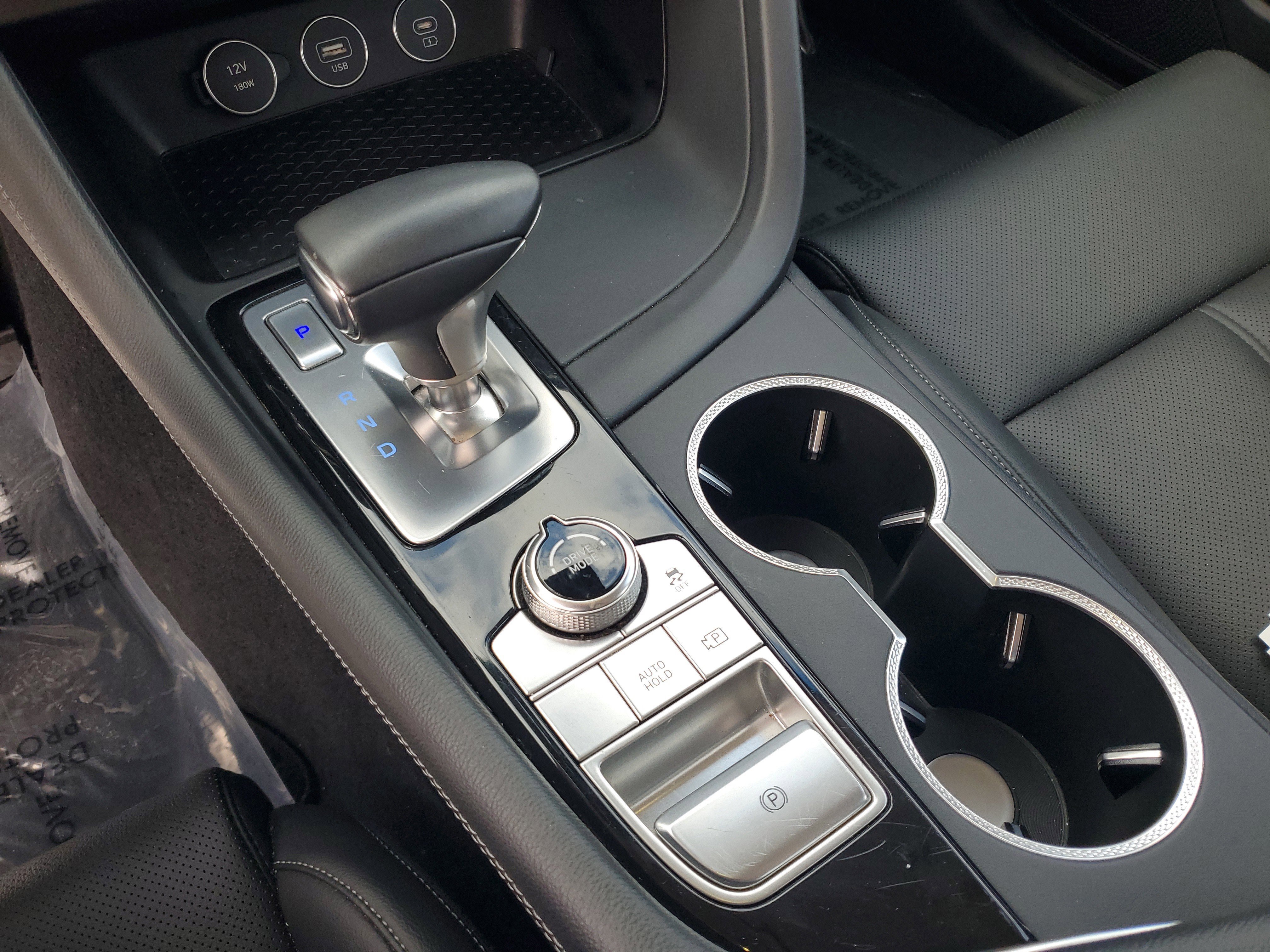 Used 2025 Genesis G70 2.5T image 23