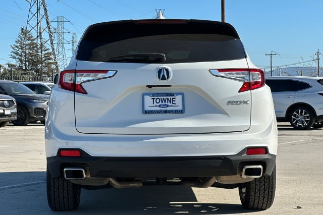 Used 2023 Acura RDX w/ Technology Package FWD image 5