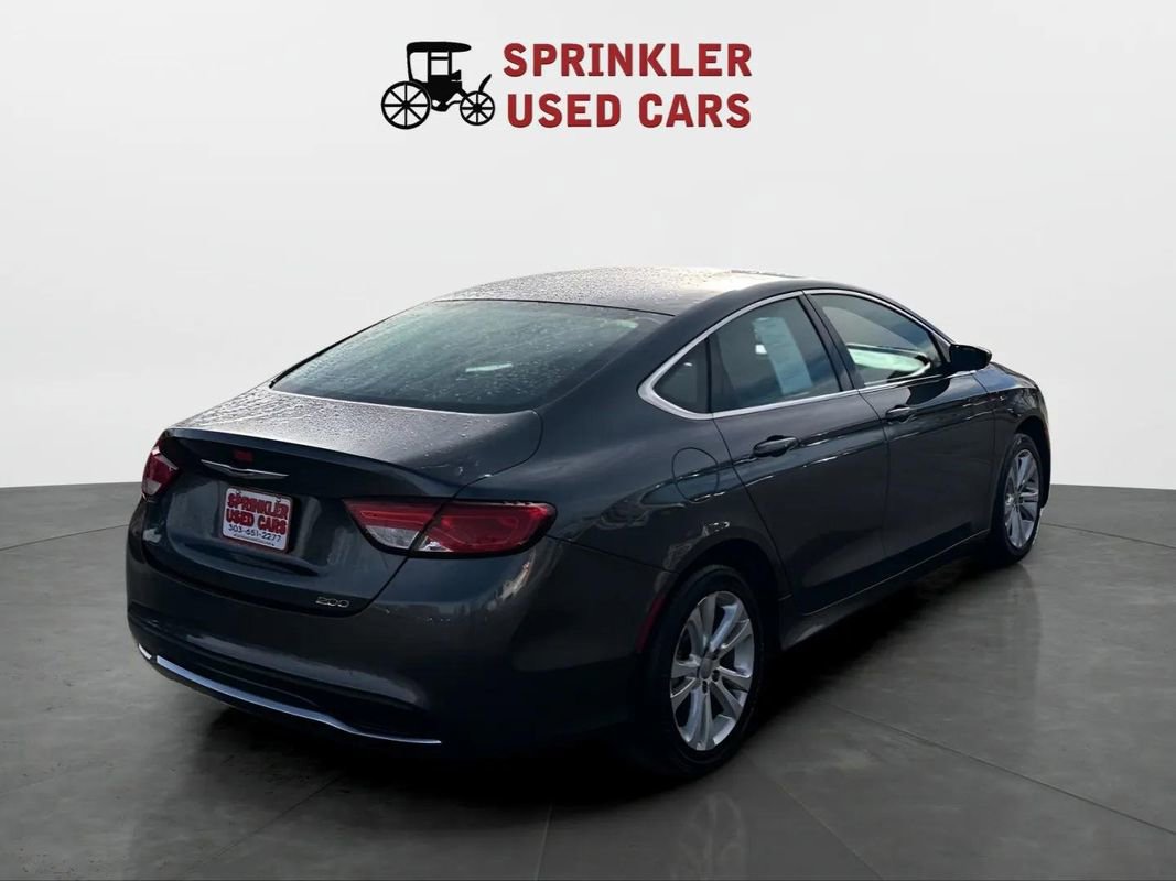 Used 2015 Chrysler 200 Limited image 11