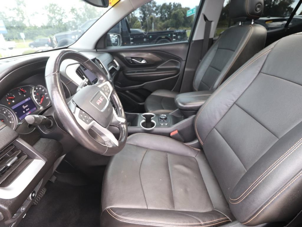 Used 2021 GMC Terrain SLT w/ Elevation Edition FWD image 2