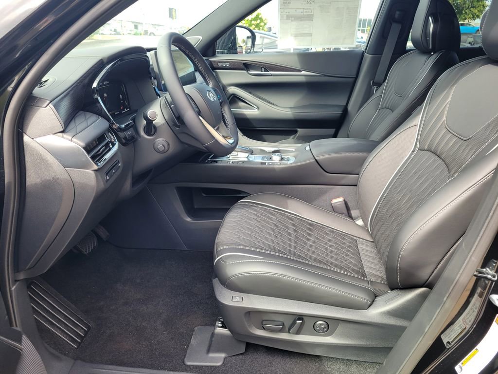 New 2026 INFINITI QX60 Autograph w/ Dark Cargo Package image 16