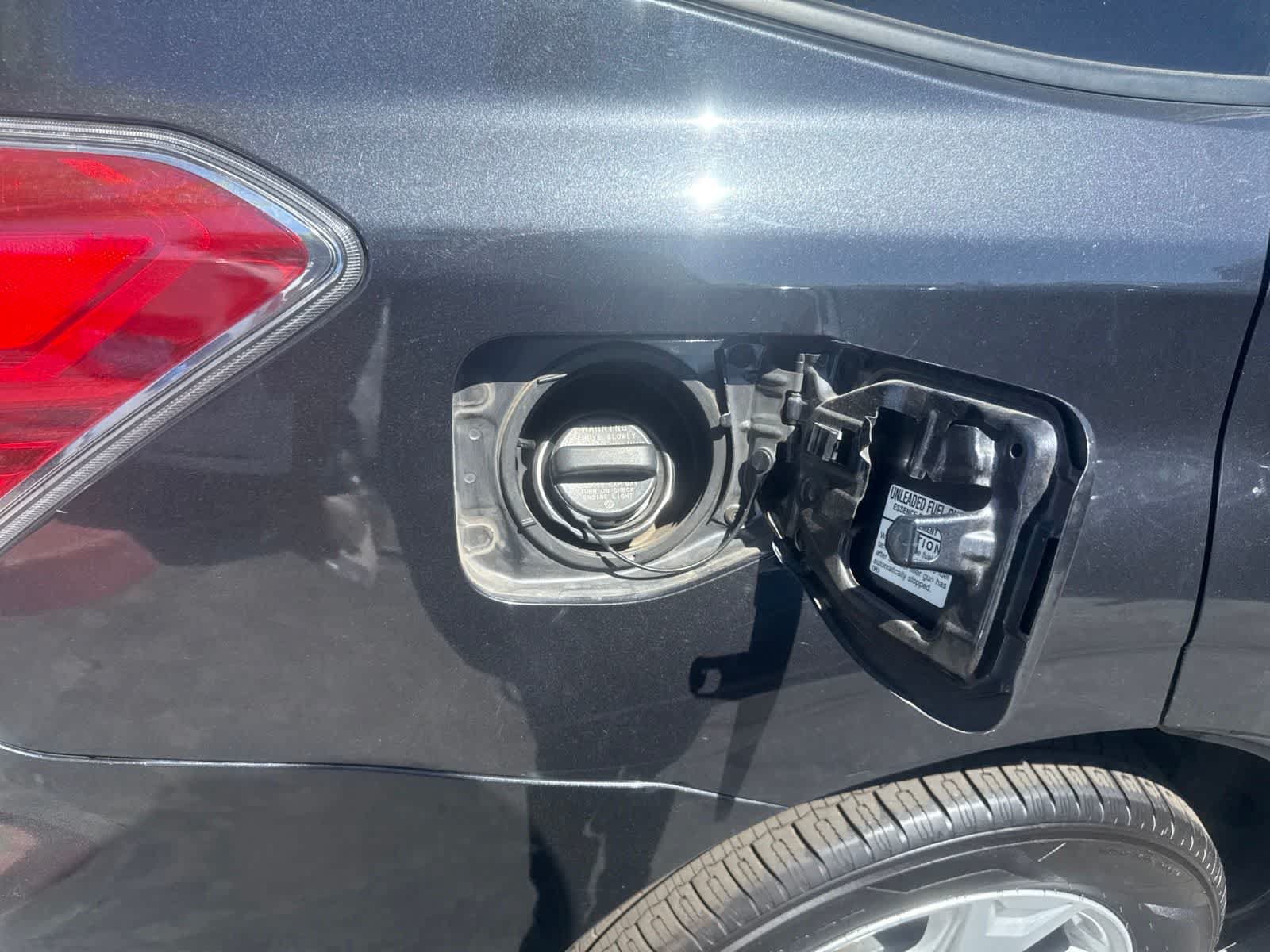 Used 2014 Subaru Forester 2.5i Premium w/ All-Weather Package AWD/4WD image 9