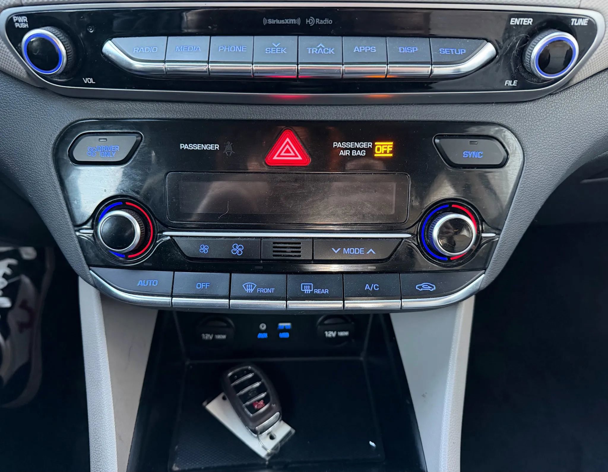 Used 2017 Hyundai Ioniq SEL image 21