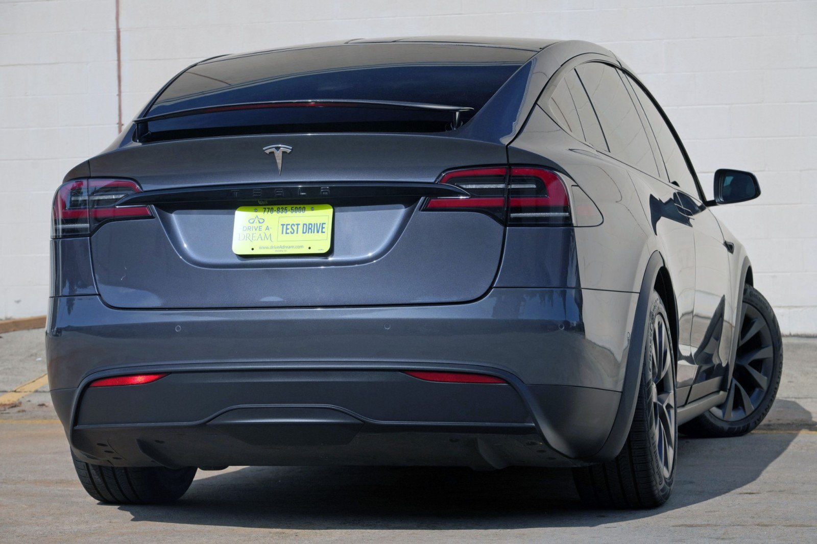 Used 2023 Tesla Model X AWD/4WD image 5