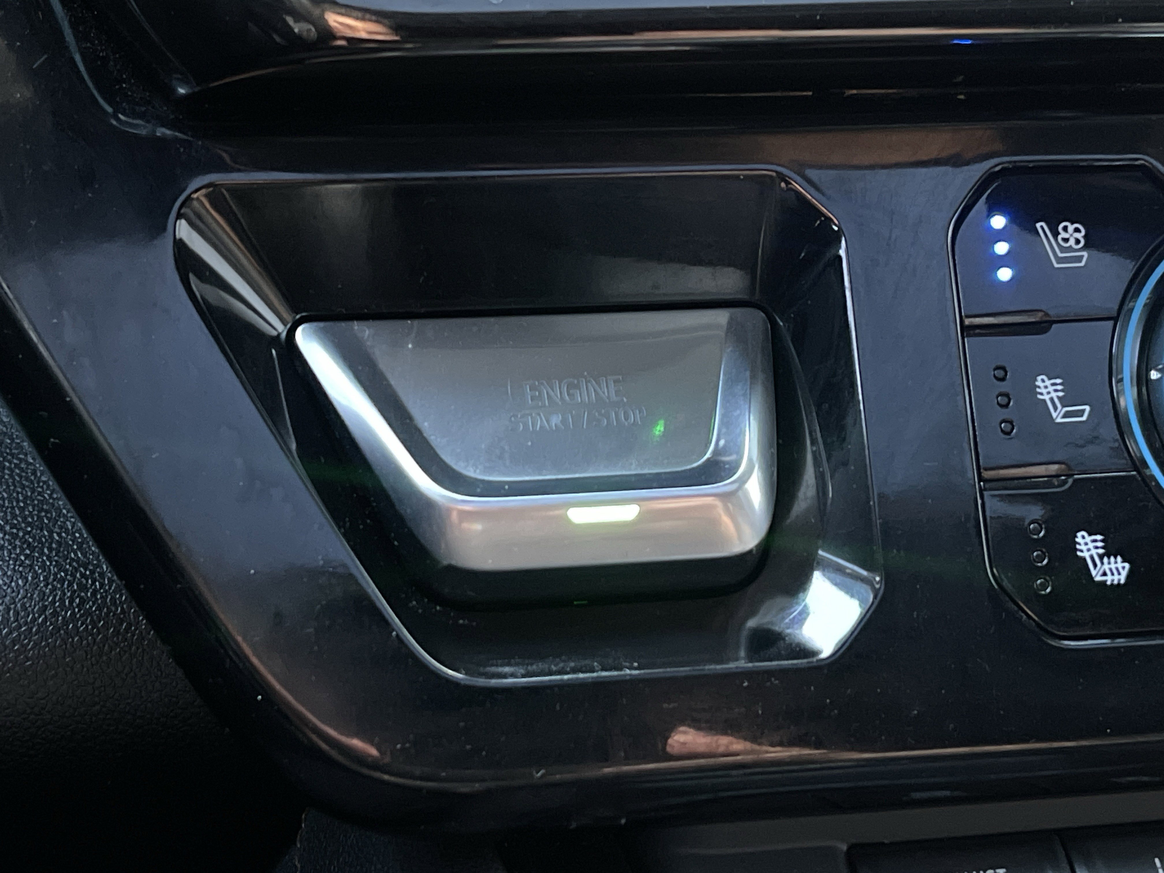 Used 2024 GMC Sierra 2500 AT4 w/ AT4 Premium Plus Package image 15