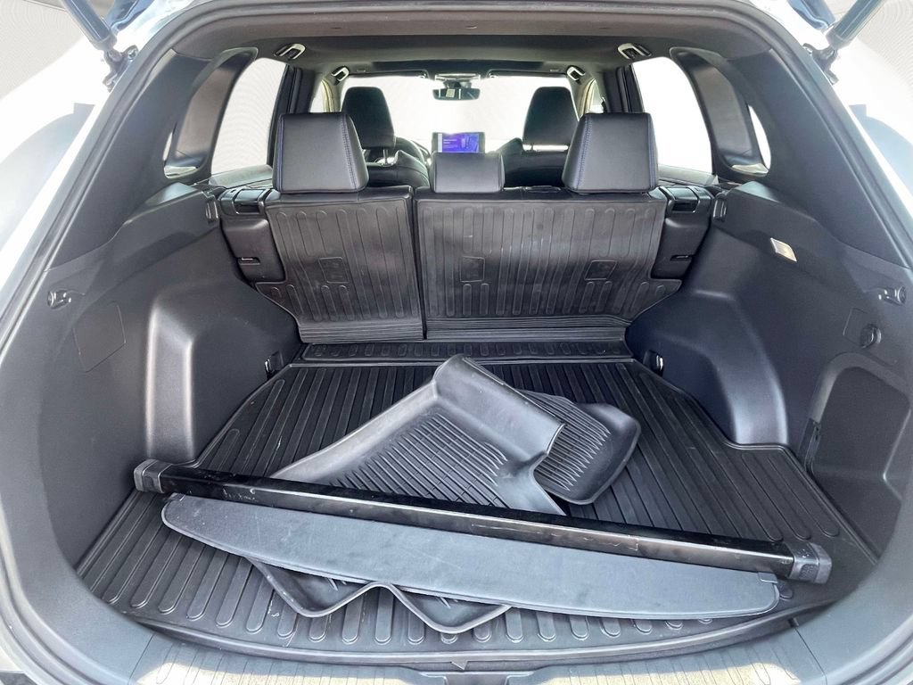 Used 2023 Toyota RAV4 XSE AWD/4WD image 11