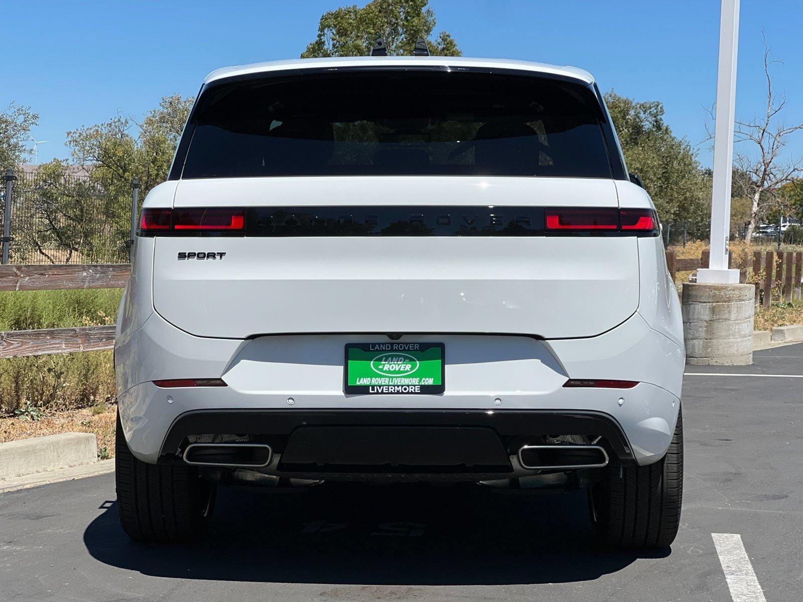 New 2026 Land Rover Range Rover Sport Dynamic SE AWD/4WD image 5