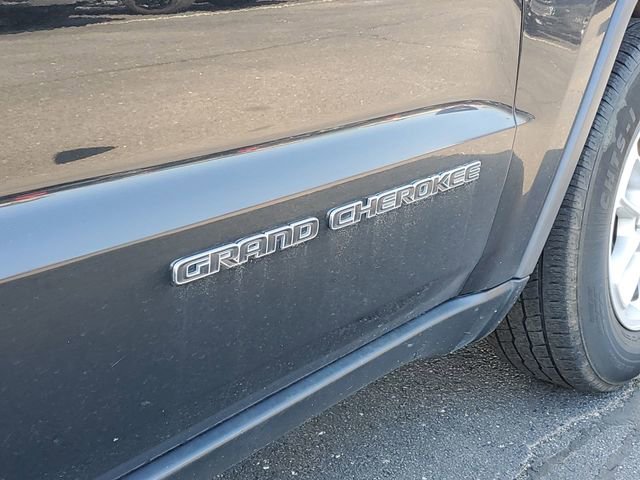 Used 2019 Jeep Grand Cherokee Laredo AWD/4WD image 29