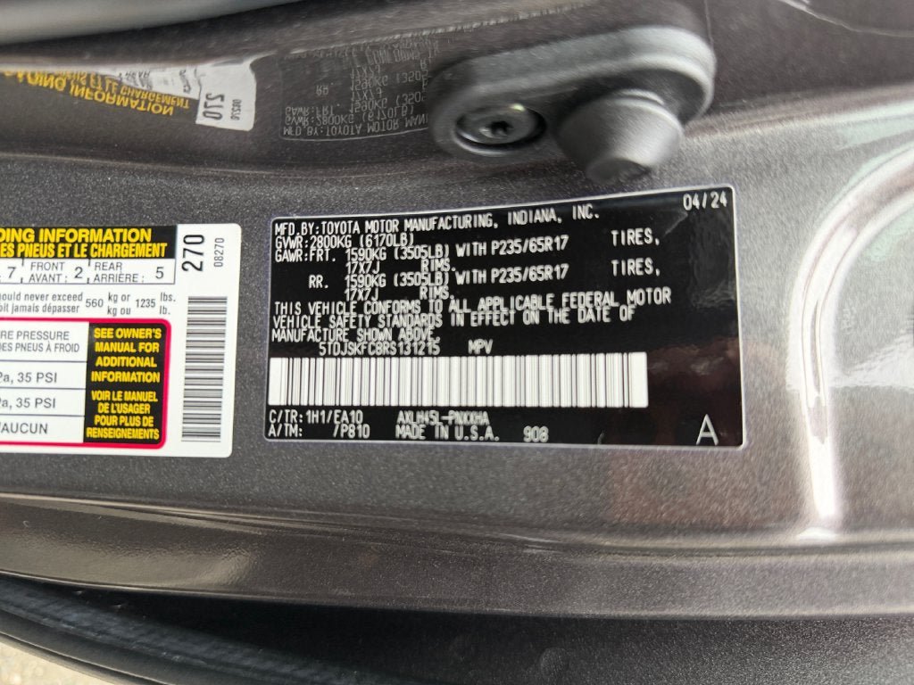 Used 2024 Toyota Sienna XLE w/ XLE Plus Package AWD/4WD image 36