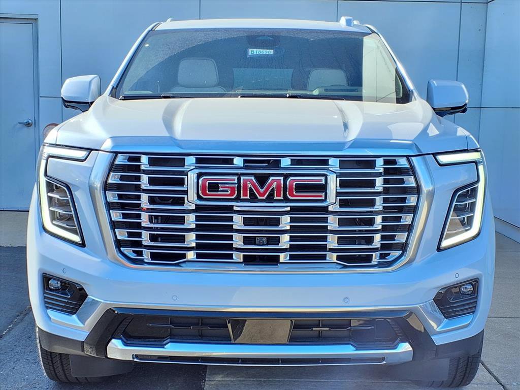 New 2026 GMC Yukon XL Denali w/ Denali Reserve Package image 2