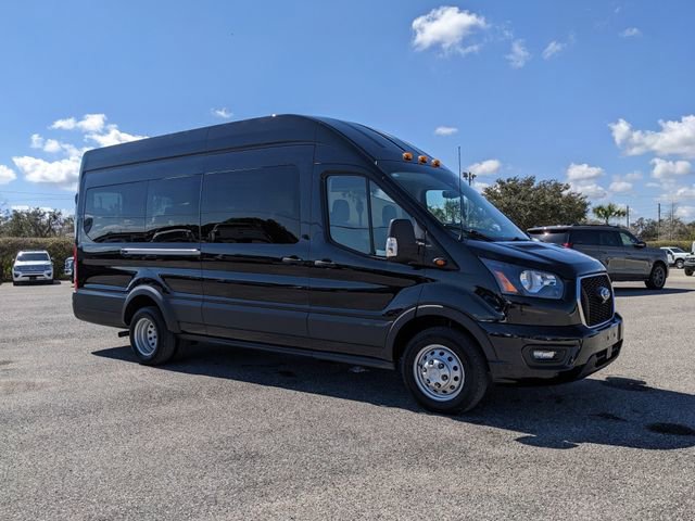 Used 2025 Ford Transit 350 XLT image 2