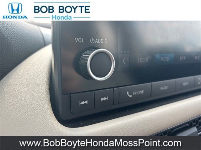 Used 2025 Honda HR-V LX image 12