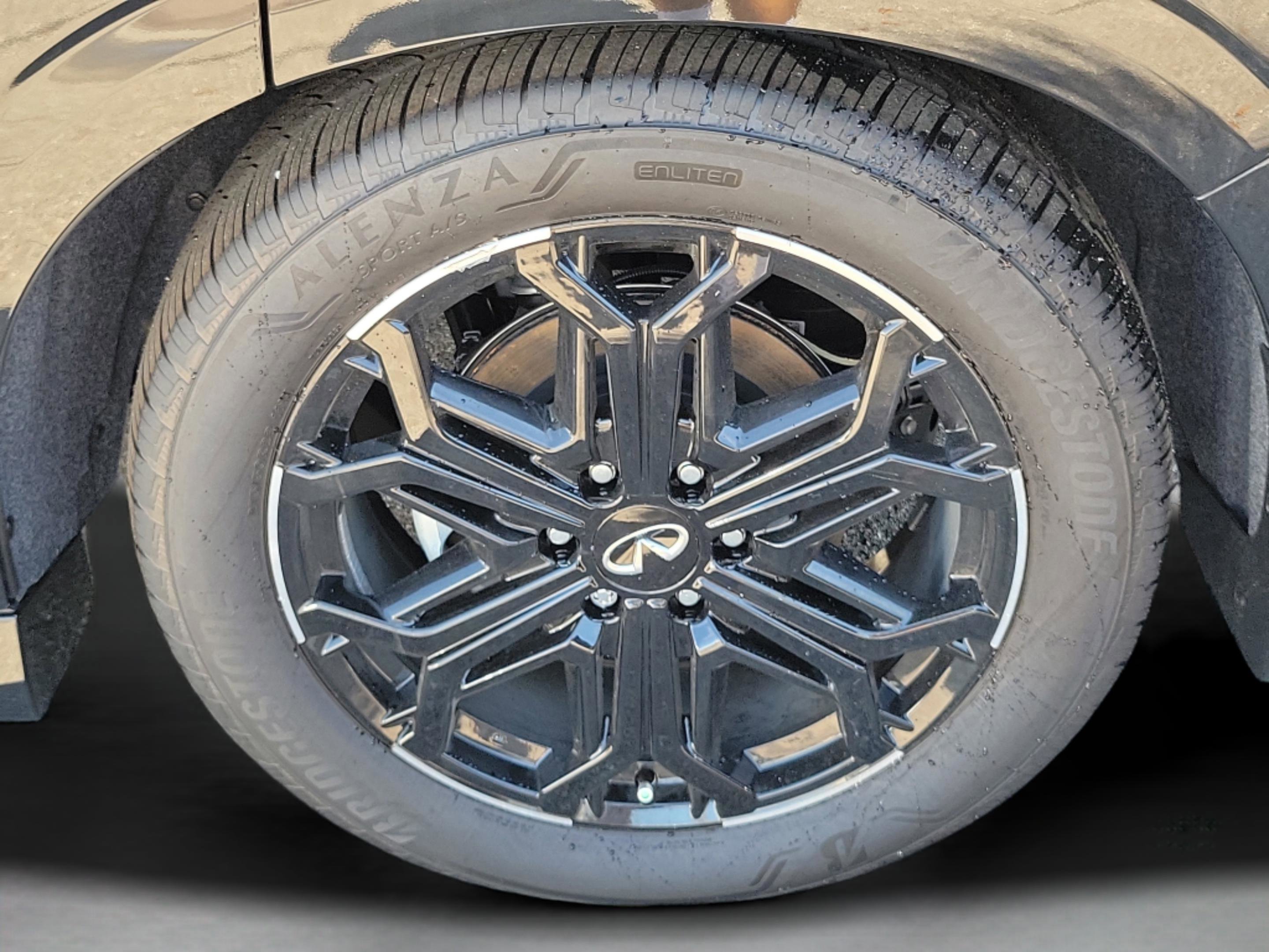 Used 2026 INFINITI QX80 4WD w/ Sport Exterior Package image 9