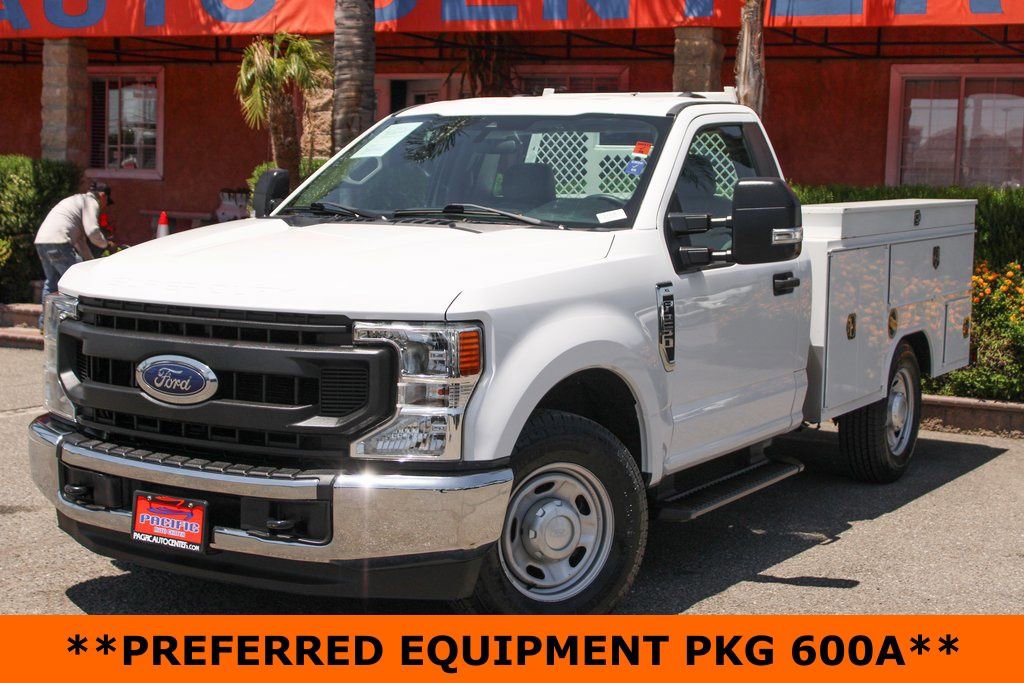 Used 2020 Ford F250 XL w/ Power Equipment Group image 4