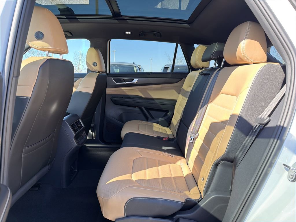 New 2026 Volkswagen Atlas Cross Sport SEL R-Line image 14