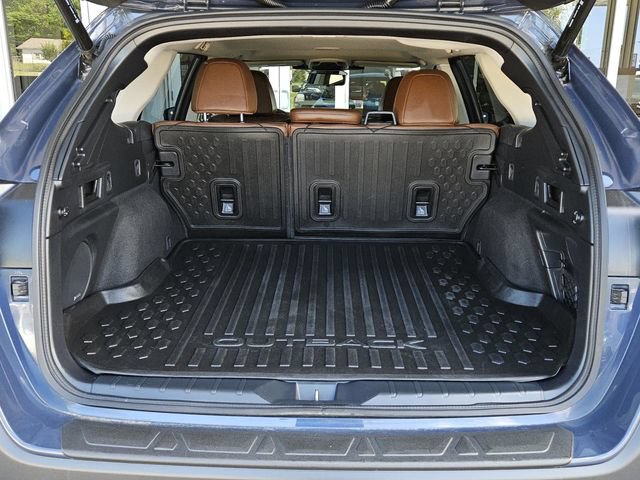 Used 2025 Subaru Outback Touring w/ Popular Package #2 AWD/4WD image 33