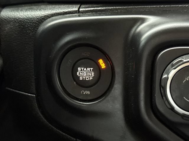 Used 2021 Jeep Gladiator Mojave AWD/4WD image 28