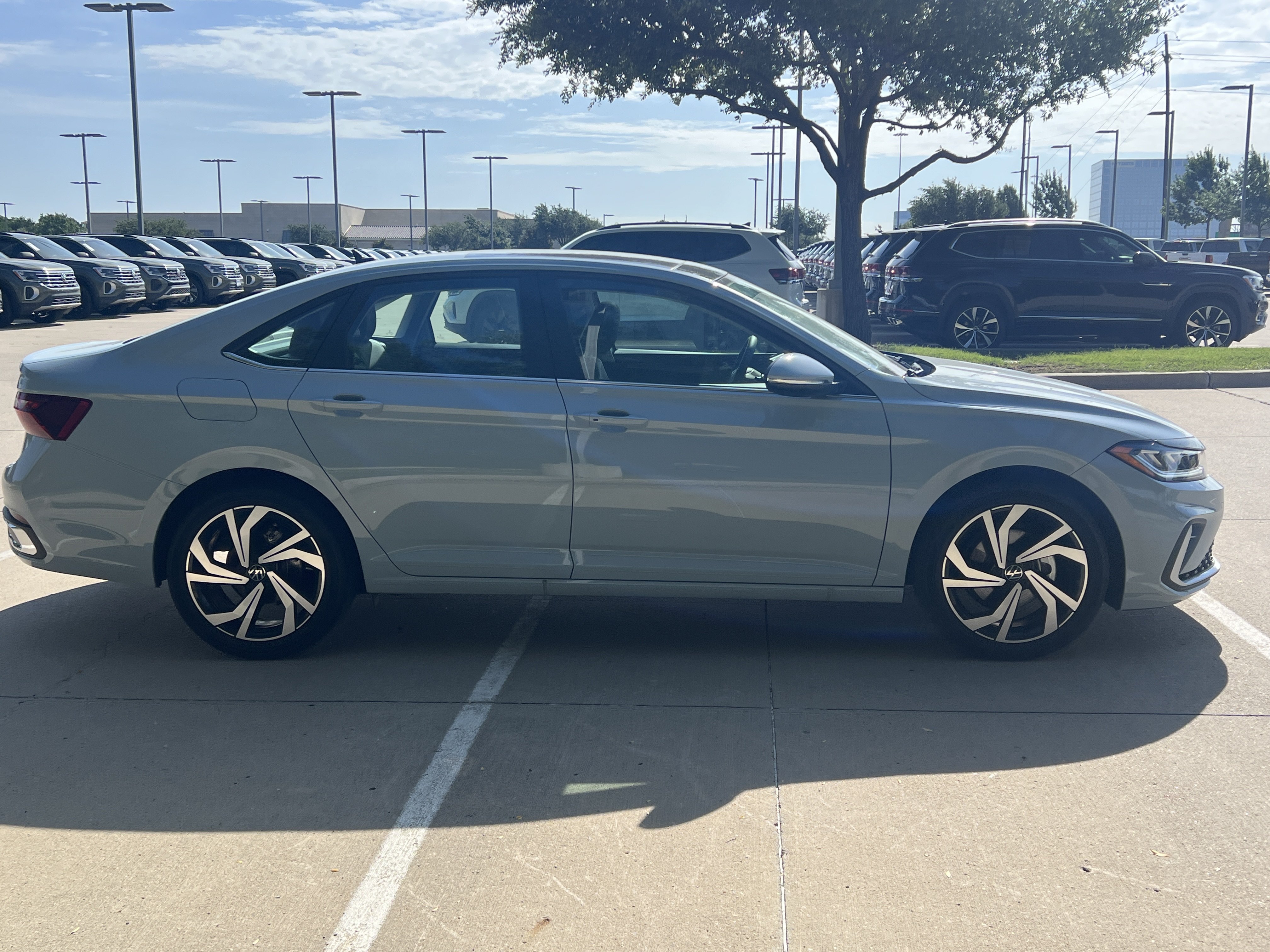 Certified 2026 Volkswagen Jetta SEL FWD image 11