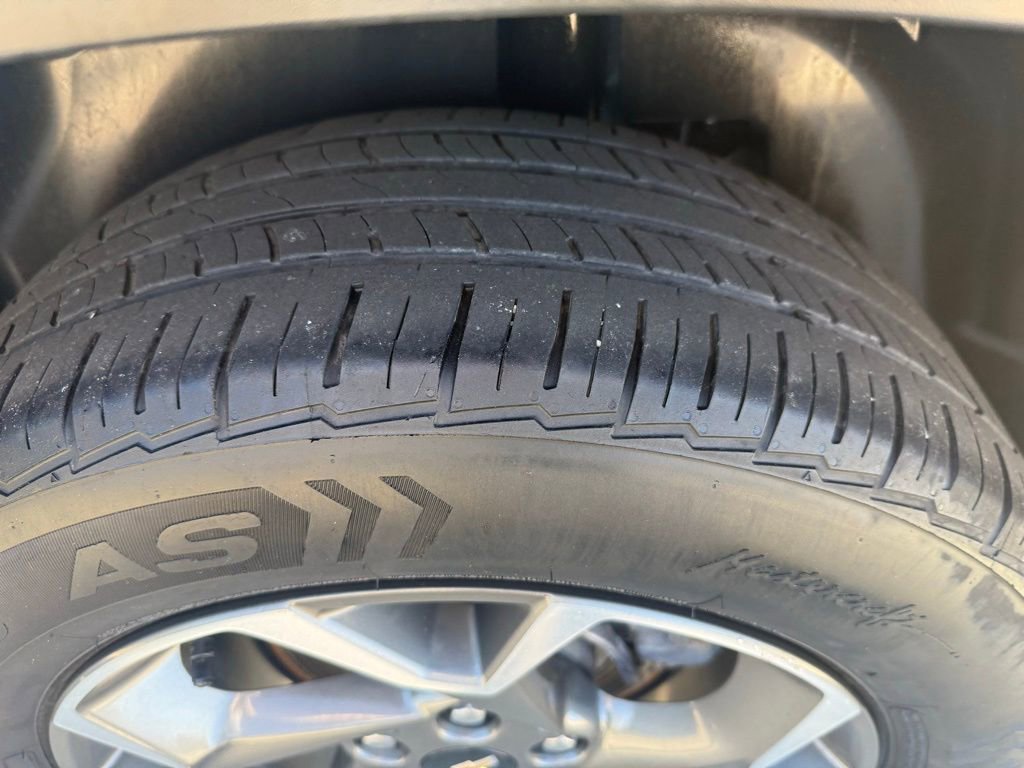 Used 2025 Chevrolet Trax LT image 42