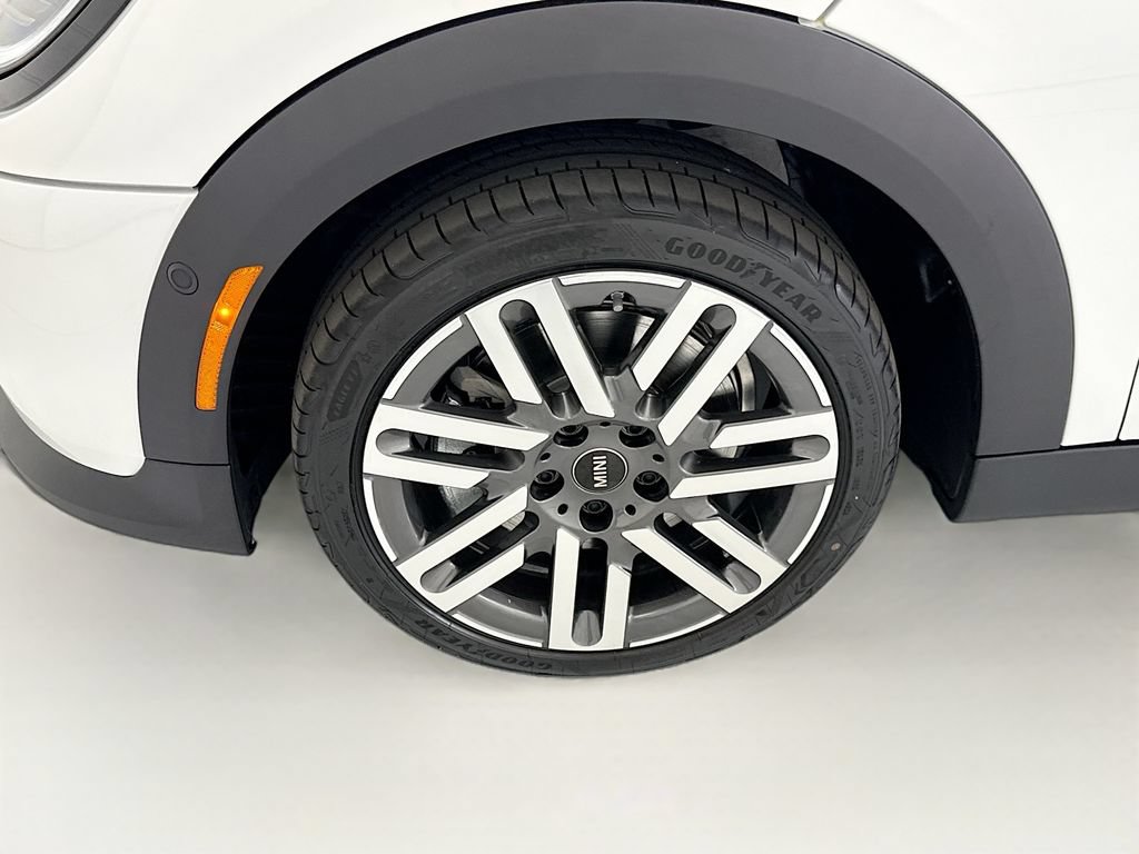 New 2026 MINI Cooper 4-Door Hardtop FWD image 29