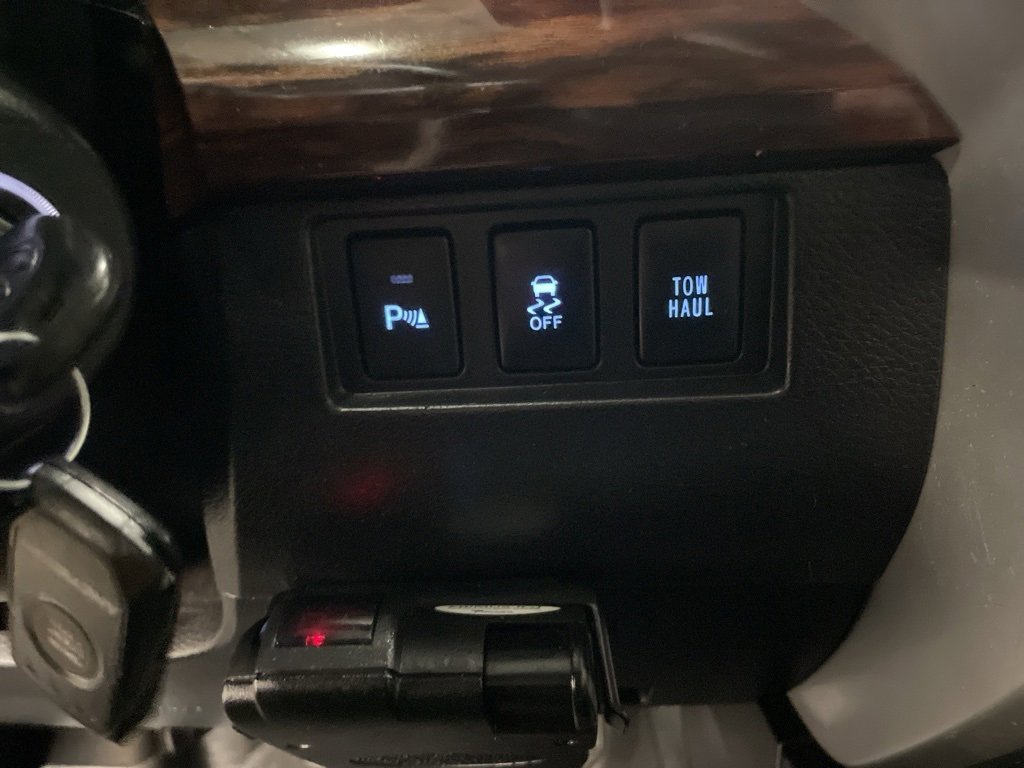 Used 2015 Toyota Tundra Limited w/ T3 Package image 21