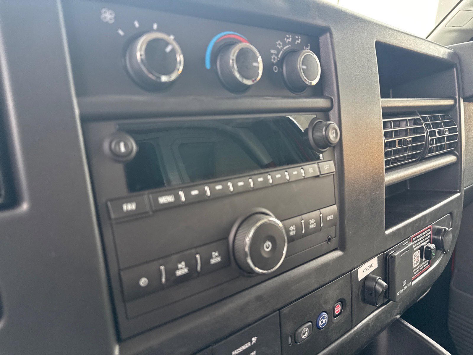 New 2026 Chevrolet Express 3500 w/ Power Convenience Package RWD image 11