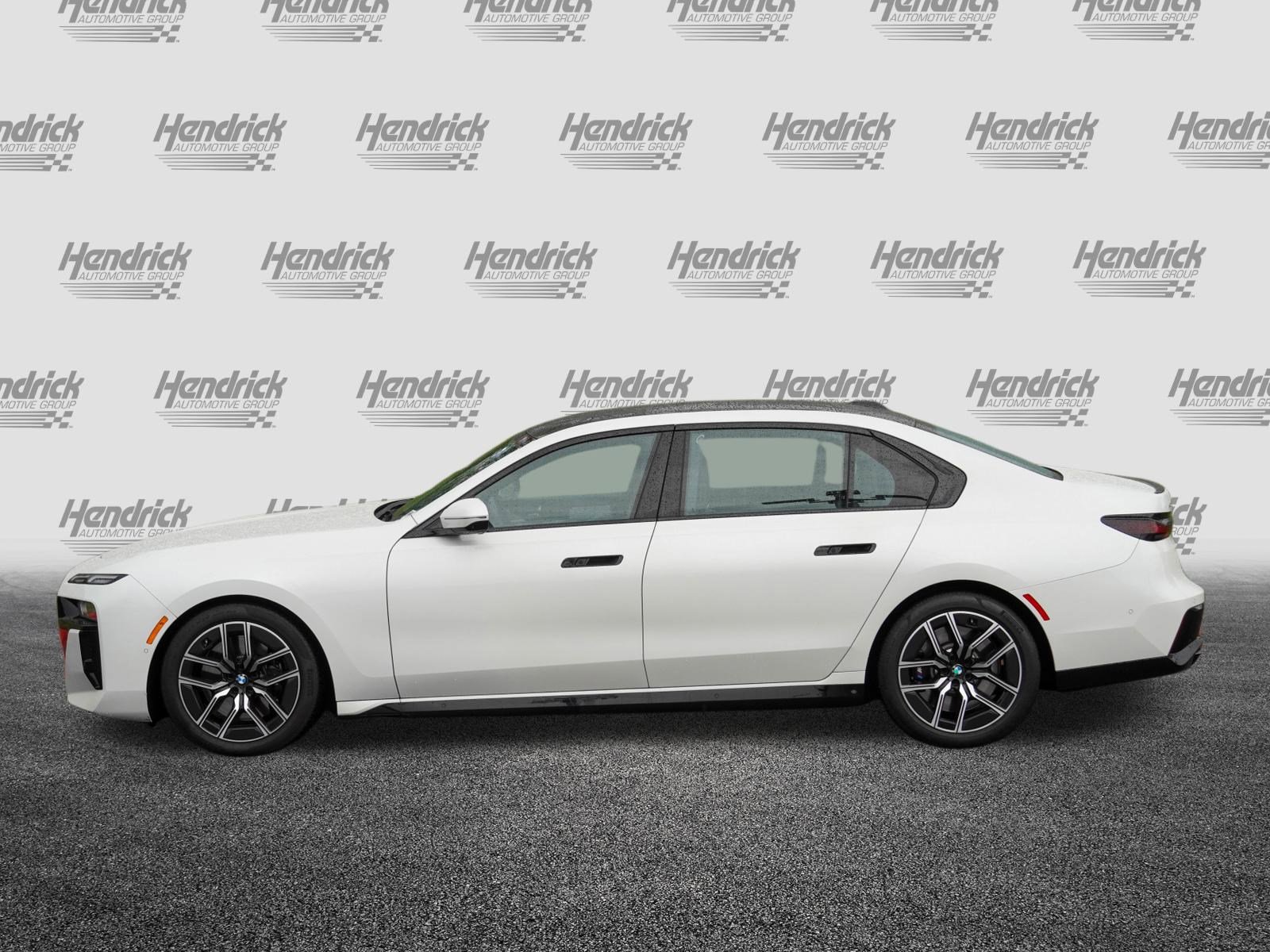 Certified 2023 BMW 760i xDrive AWD/4WD image 6