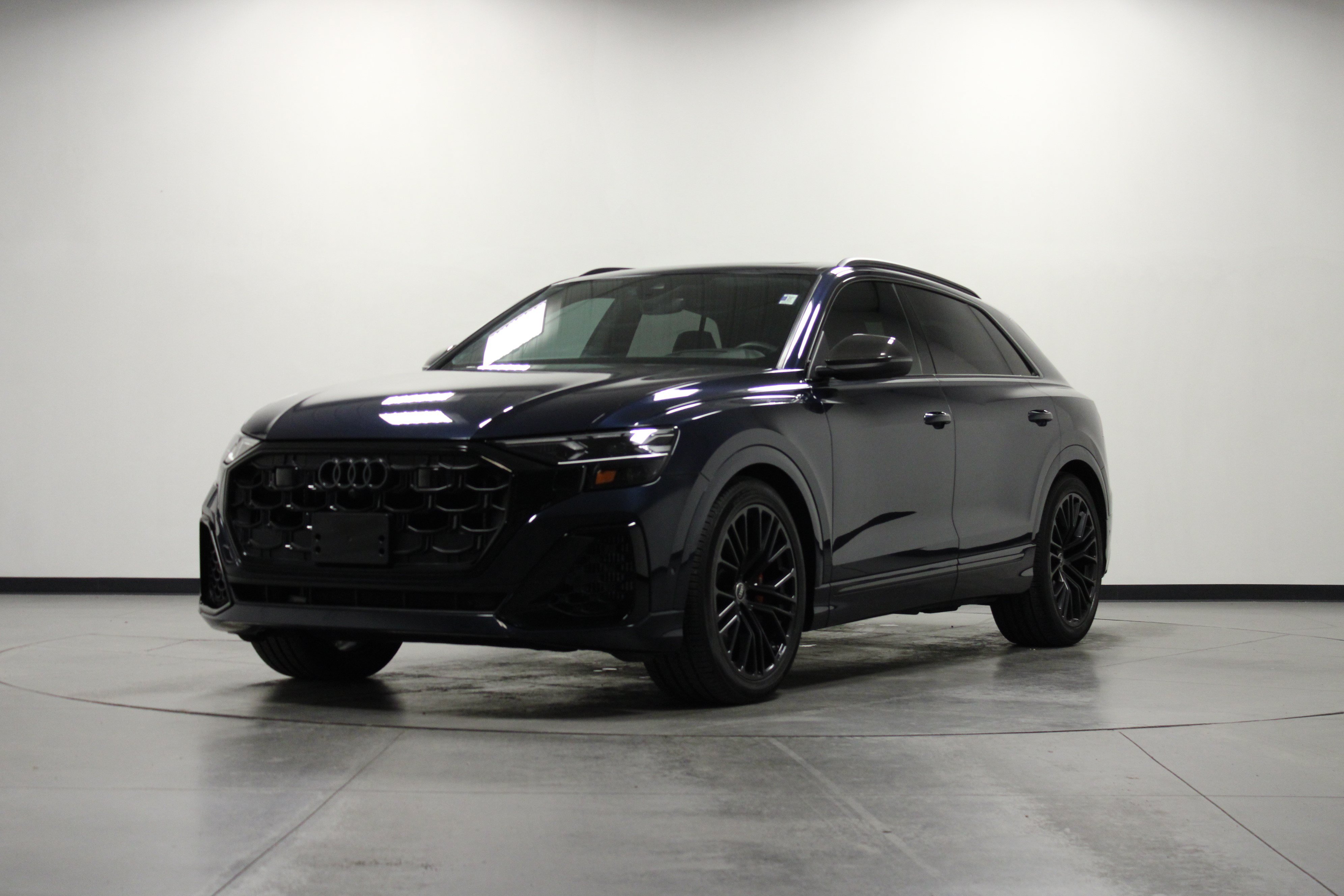 Used 2024 Audi SQ8 Prestige w/ Prestige Package AWD/4WD image 8