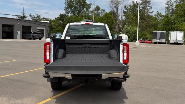 New 2026 Ford F350 XL w/ FX4 Off-Road Package AWD/4WD image 12