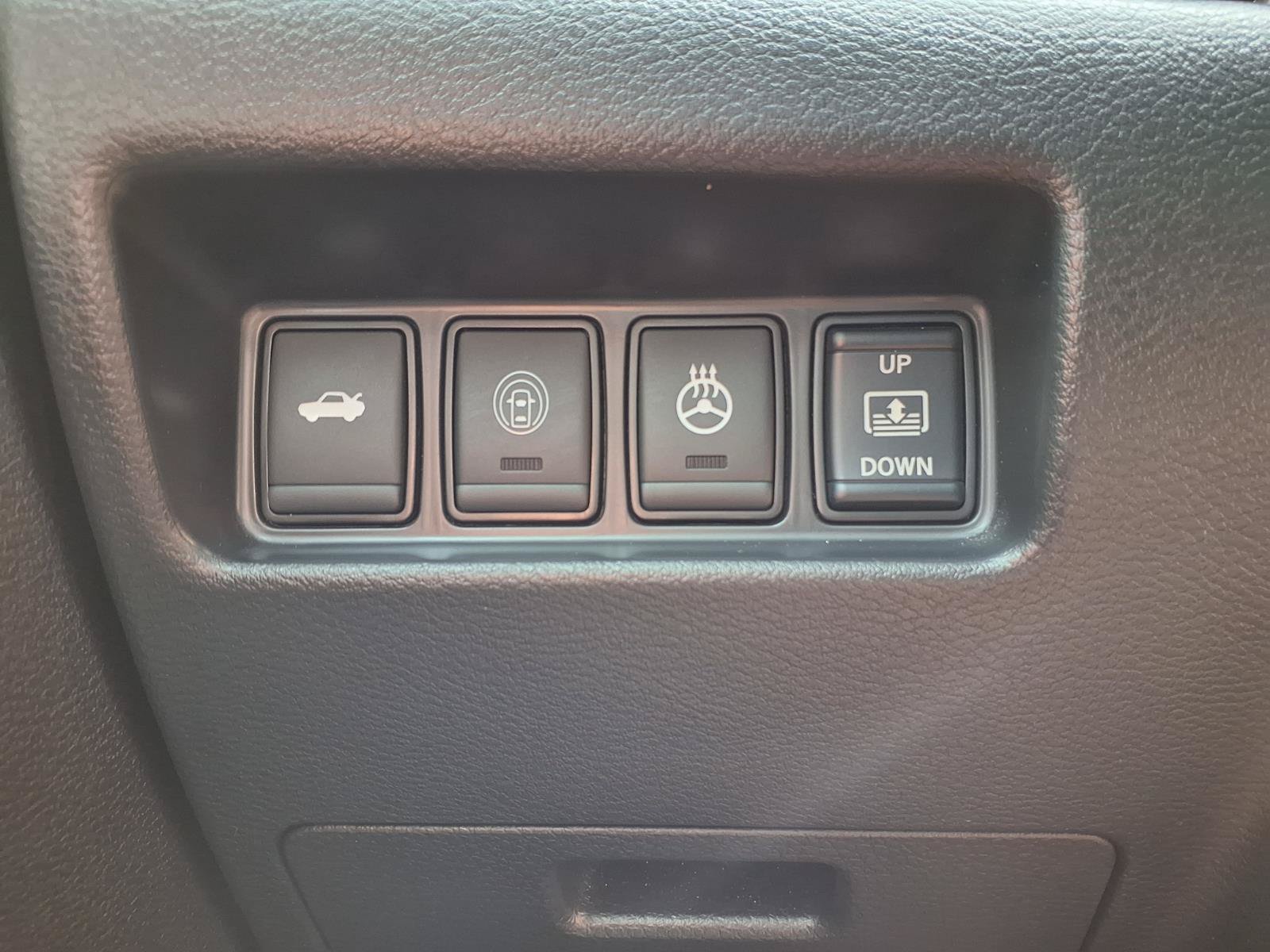 Used 2020 Nissan Maxima Platinum w/ Sport Mat Group FWD image 17
