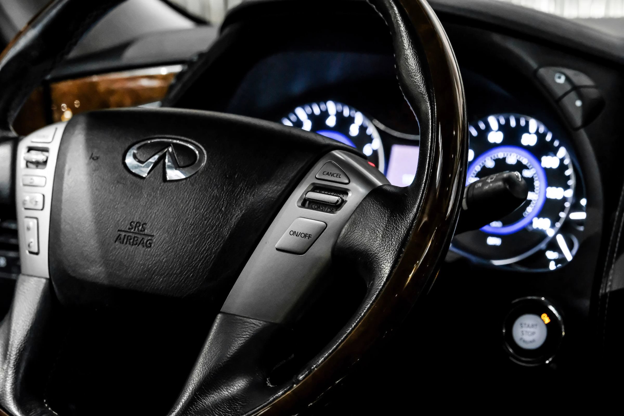 Used 2019 INFINITI QX80 Luxe RWD image 17