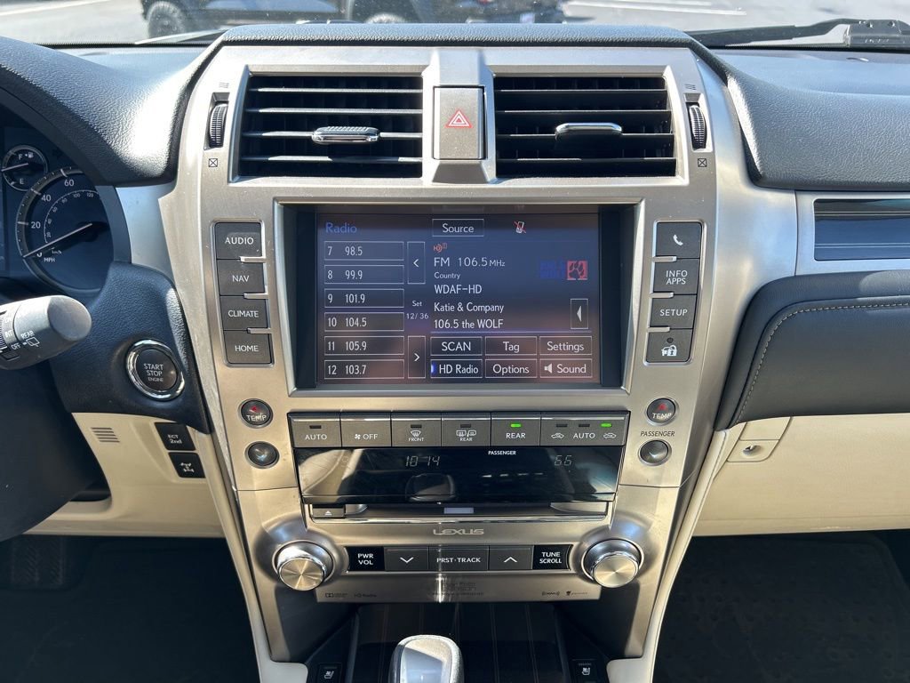Used 2021 Lexus GX 460 Luxury w/ Accessory Package AWD/4WD image 28