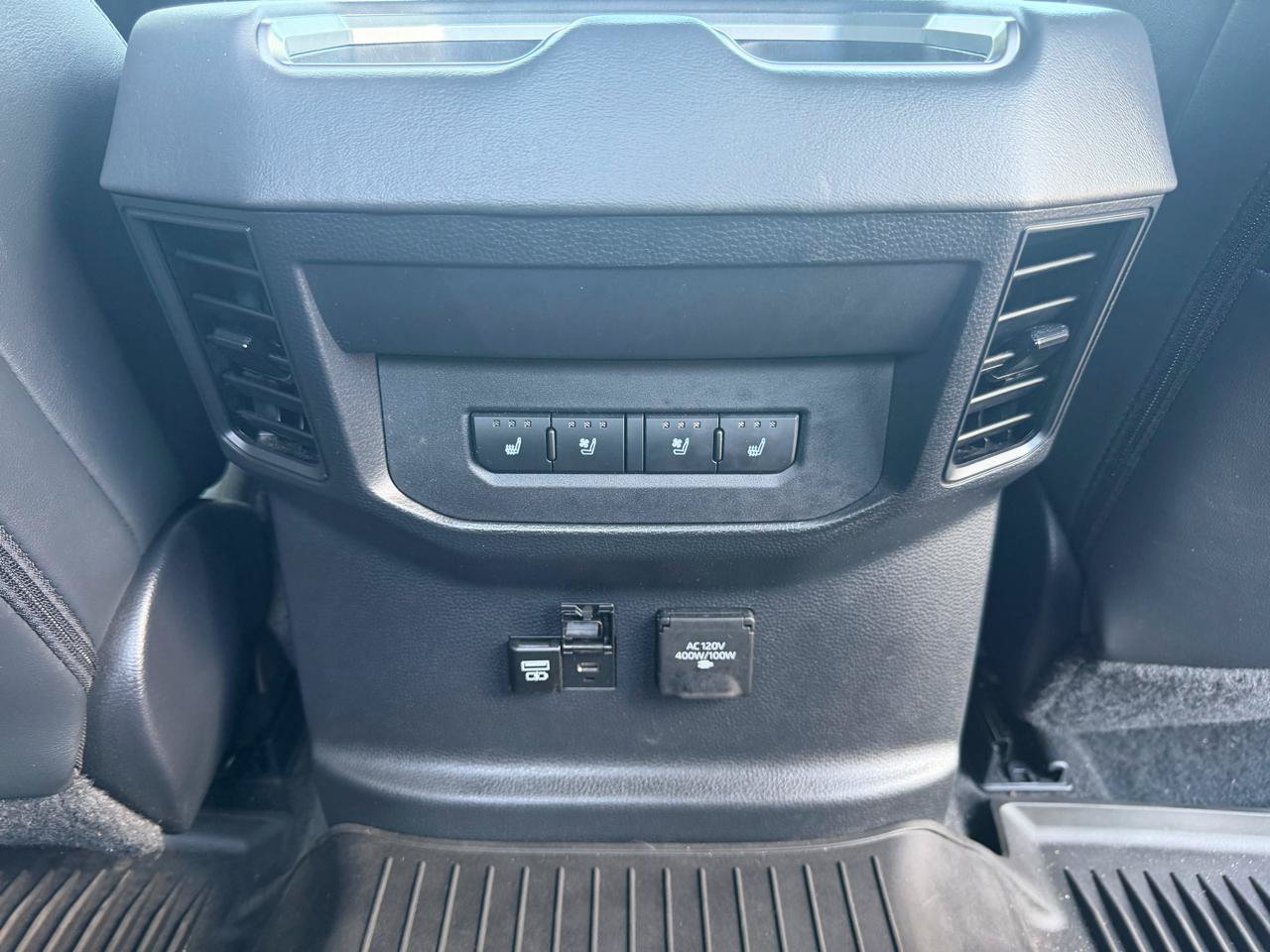 Used 2024 Toyota Tundra Platinum AWD/4WD image 21