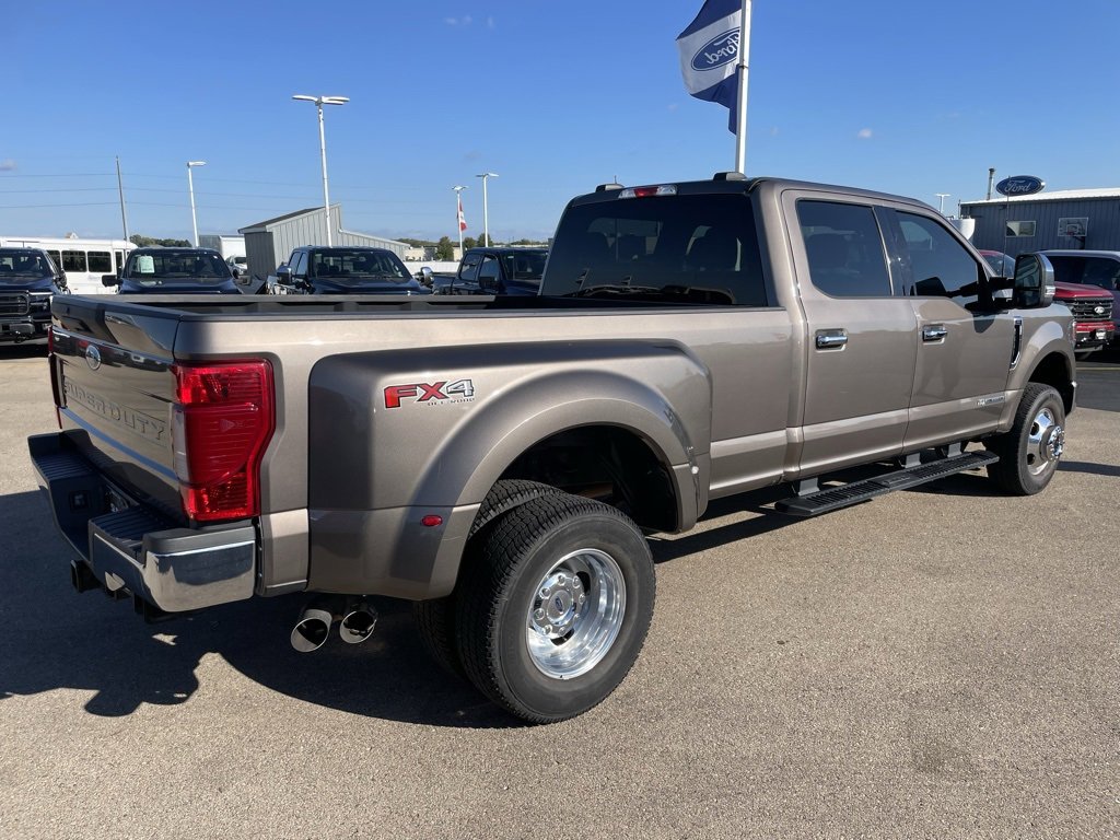 Used 2022 Ford F350 XLT w/ FX4 Off-Road Package image 4