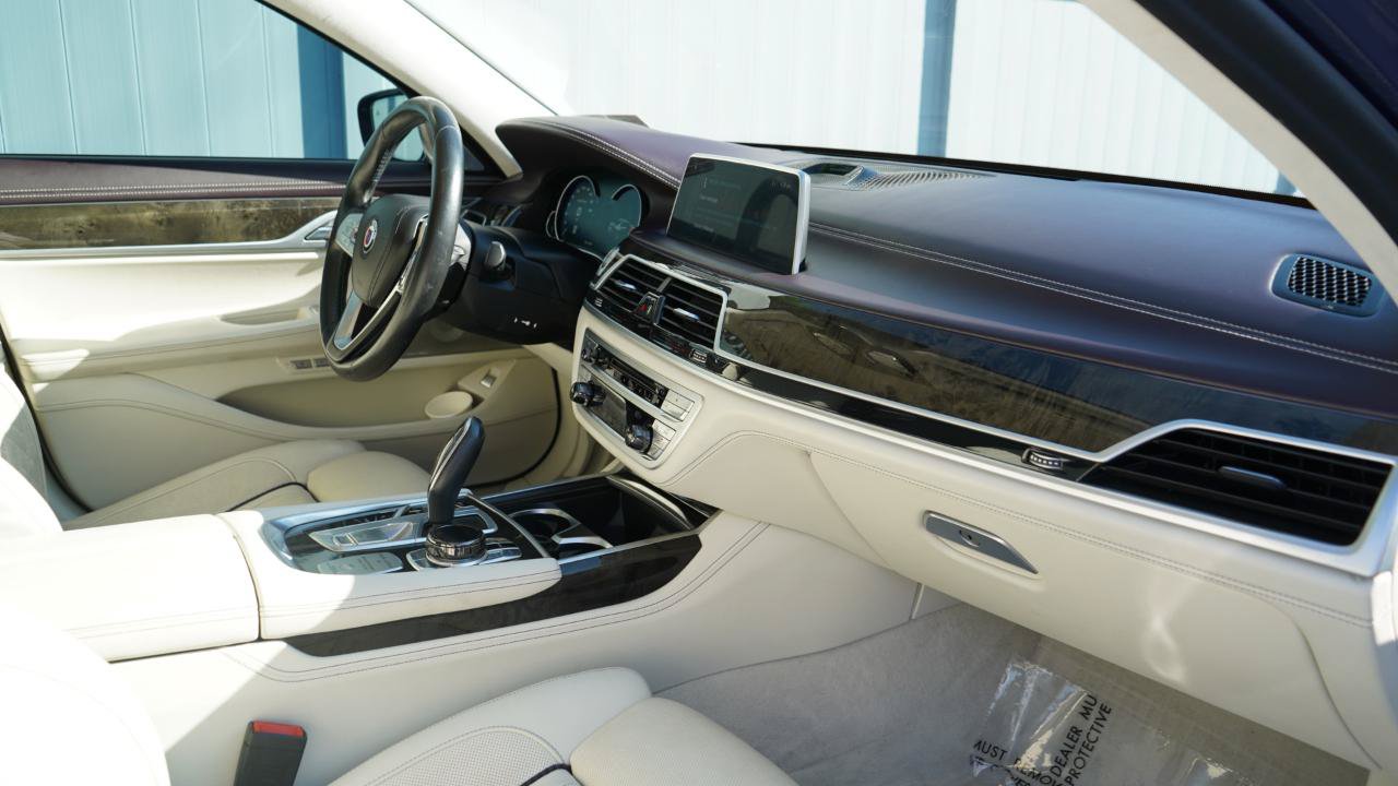 Used 2018 BMW ALPINA B7 xDrive AWD/4WD image 71