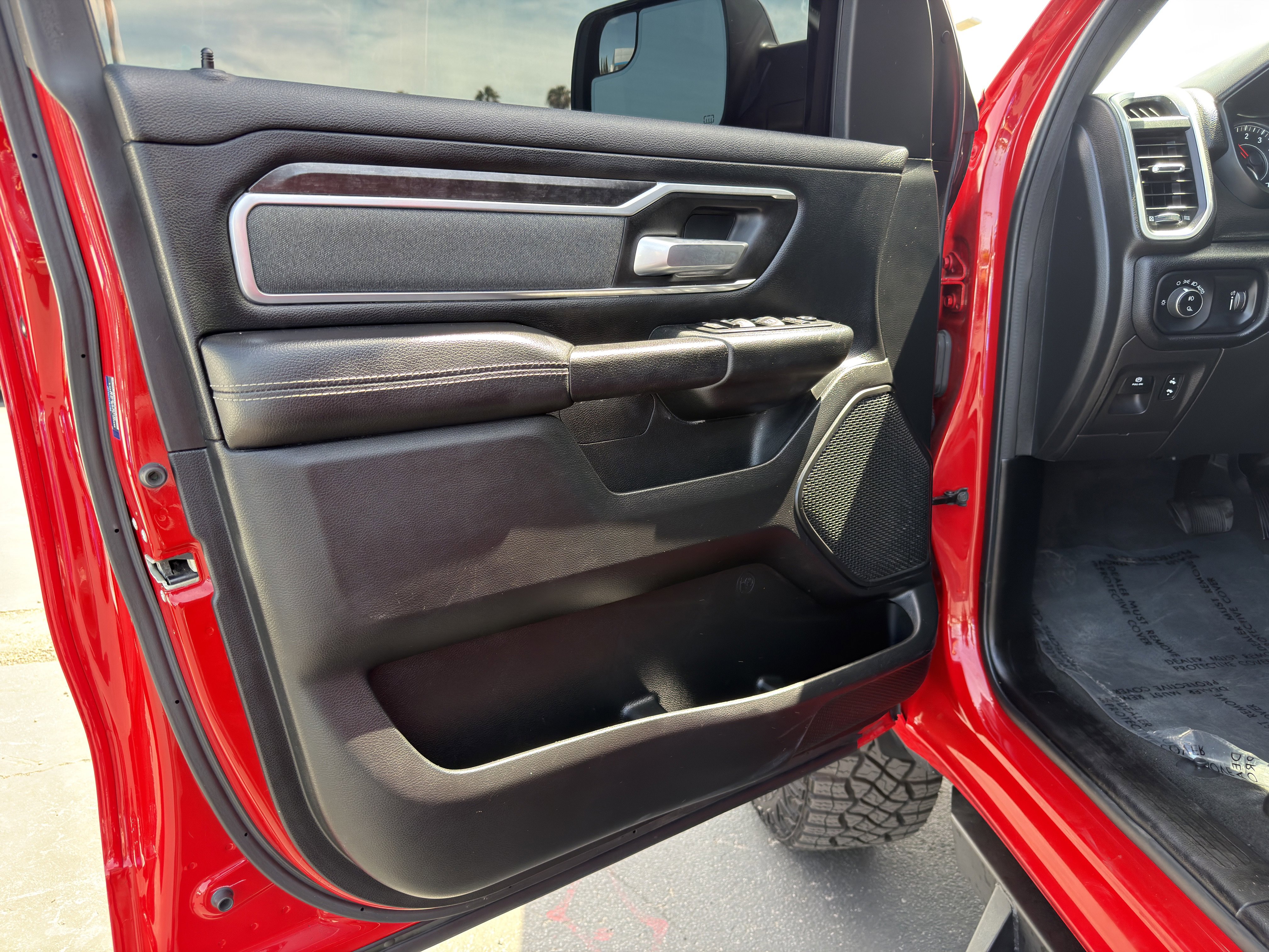 Used 2021 RAM 1500 Big Horn AWD/4WD image 25