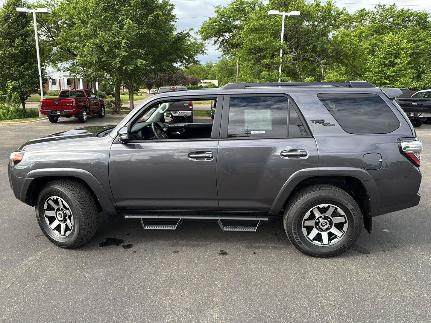 Used 2023 Toyota 4Runner TRD Off-Road Premium w/ Off Road Premium Plus Package AWD/4WD image 23