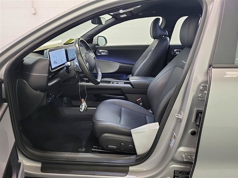 Used 2023 Hyundai Ioniq 6 SEL AWD/4WD image 7