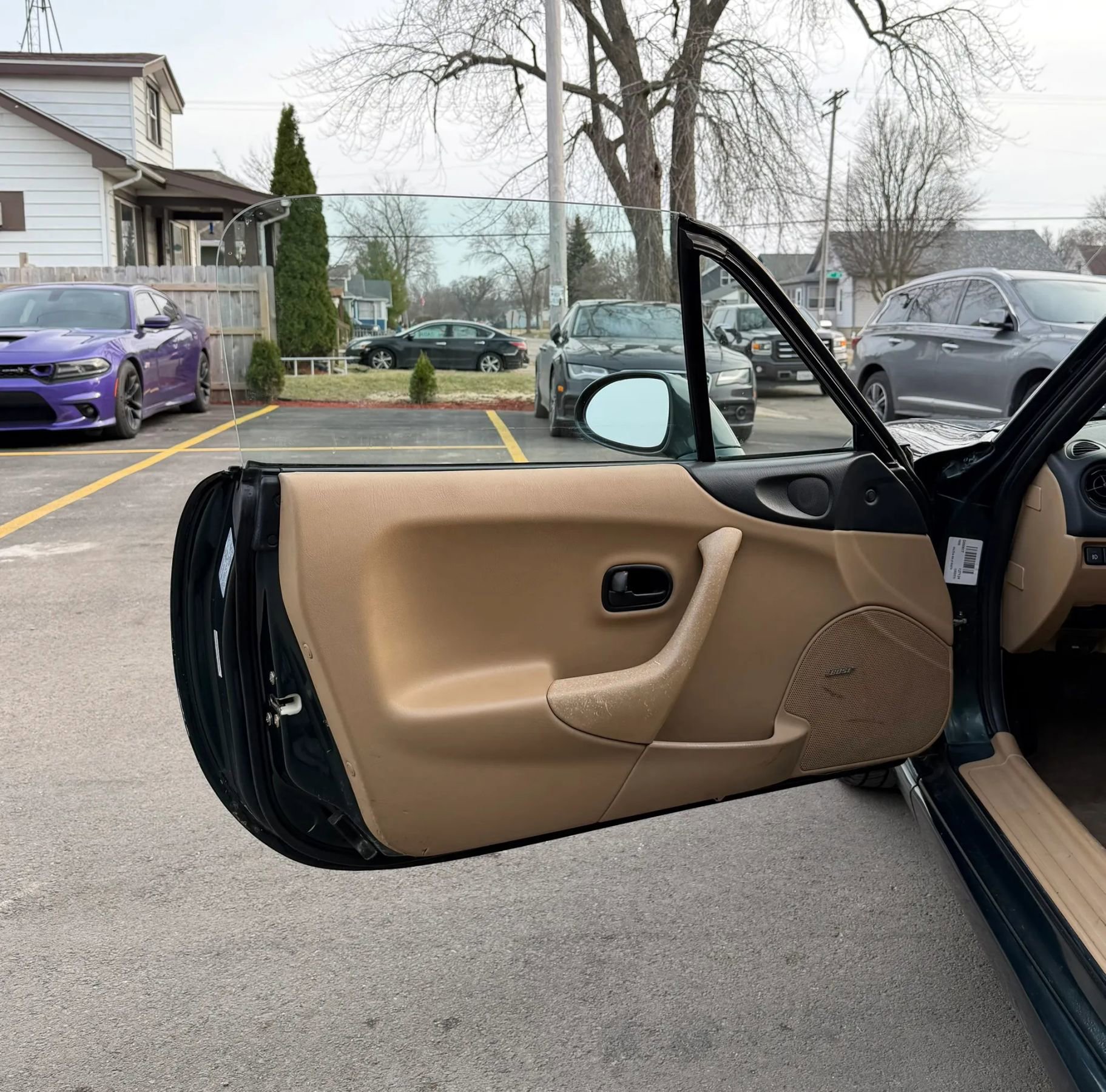 Used 1999 MAZDA MX-5 Miata Convertible 2D image 23