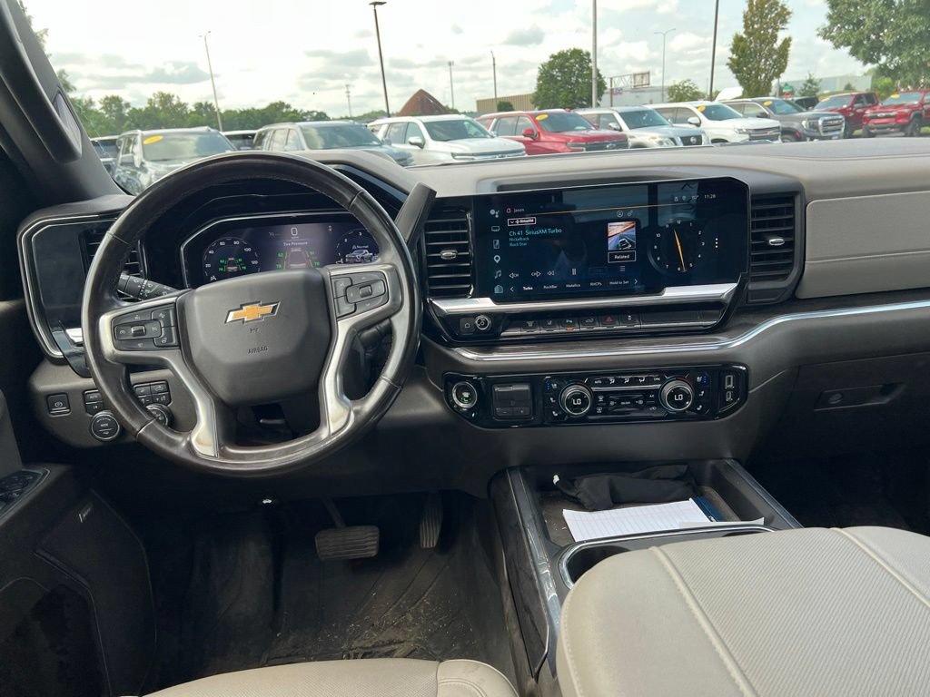 Used 2024 Chevrolet Silverado 3500 LTZ w/ LTZ Premium Package AWD/4WD image 11